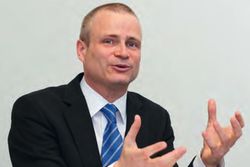 “Dieses Verbot ist in erster Linie eine Klagebarriere” 