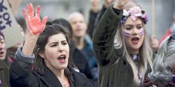 Gewalt an Frauen: Schweiz muss handeln